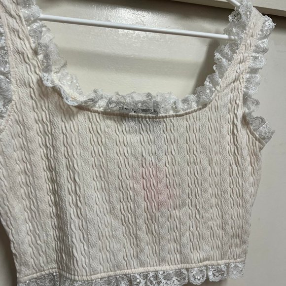 Cider Ivory Solid Lace Trim Cami Tank Top - Picture 3 of 4